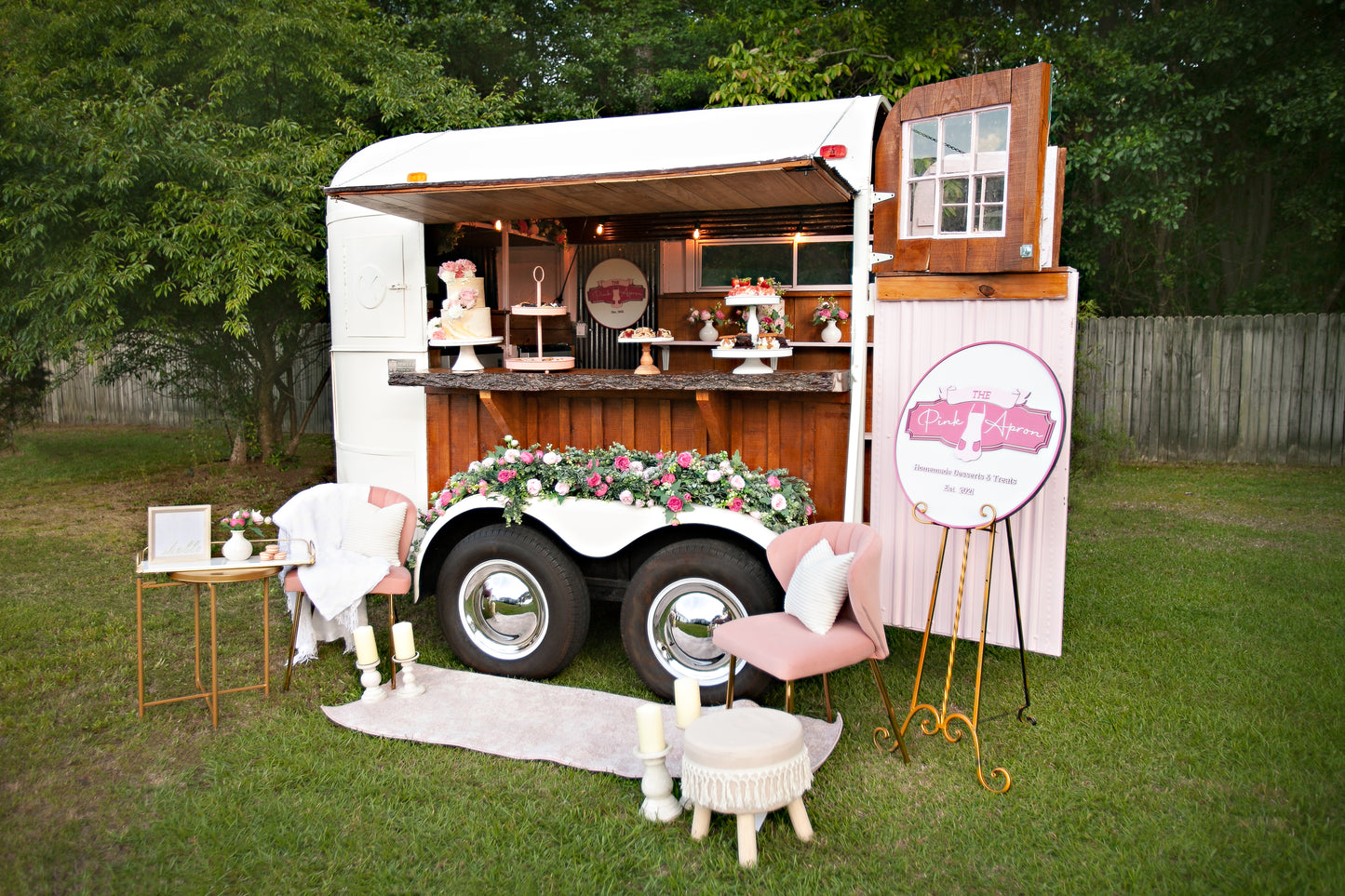 The Cake Caddy (Option 1)